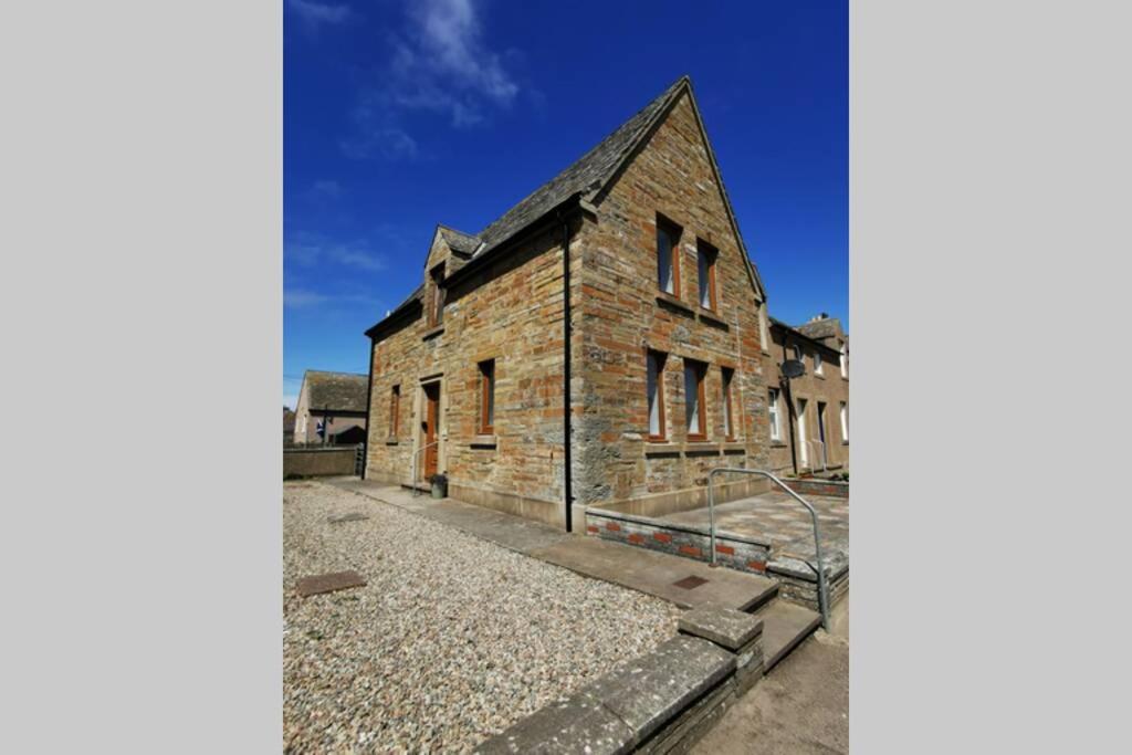 B&B Thurso - Angus House, 2 Bedroom House, Thurso, NC500 Route - Bed and Breakfast Thurso