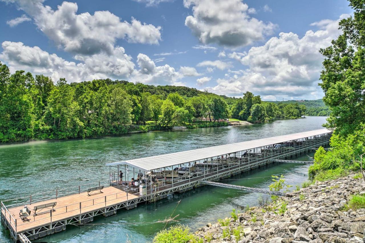 Marina Views and Cozy Sunroom Condo in Branson! - B&B Branson