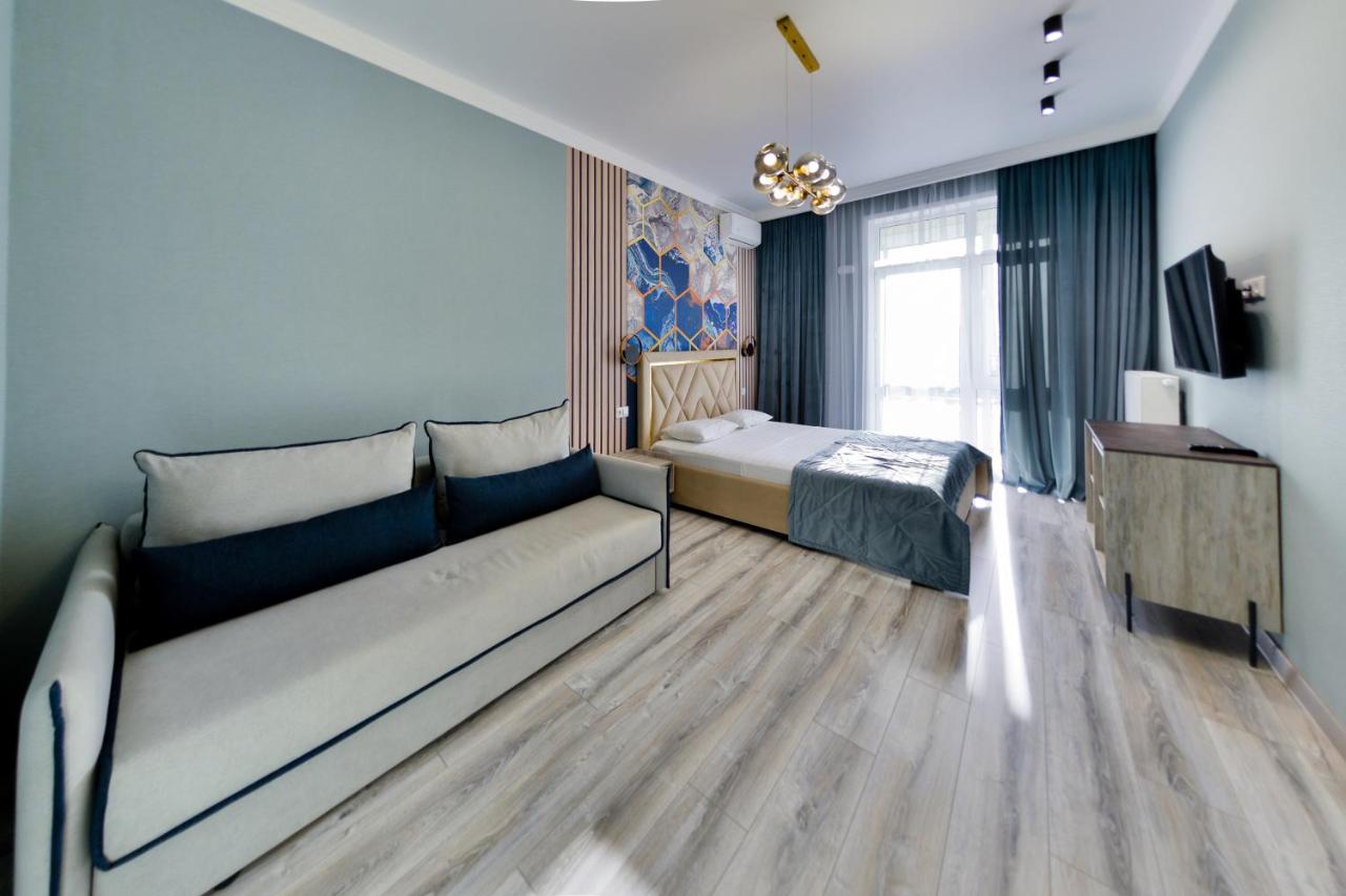 Новая квартира люкс в центре ЖК "Атлант" - B&B