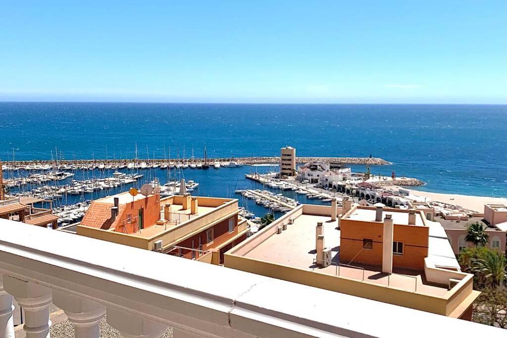 Panoramic Sea Views with Balcony, Air Conditioning and Parking - B&B Aguadulce