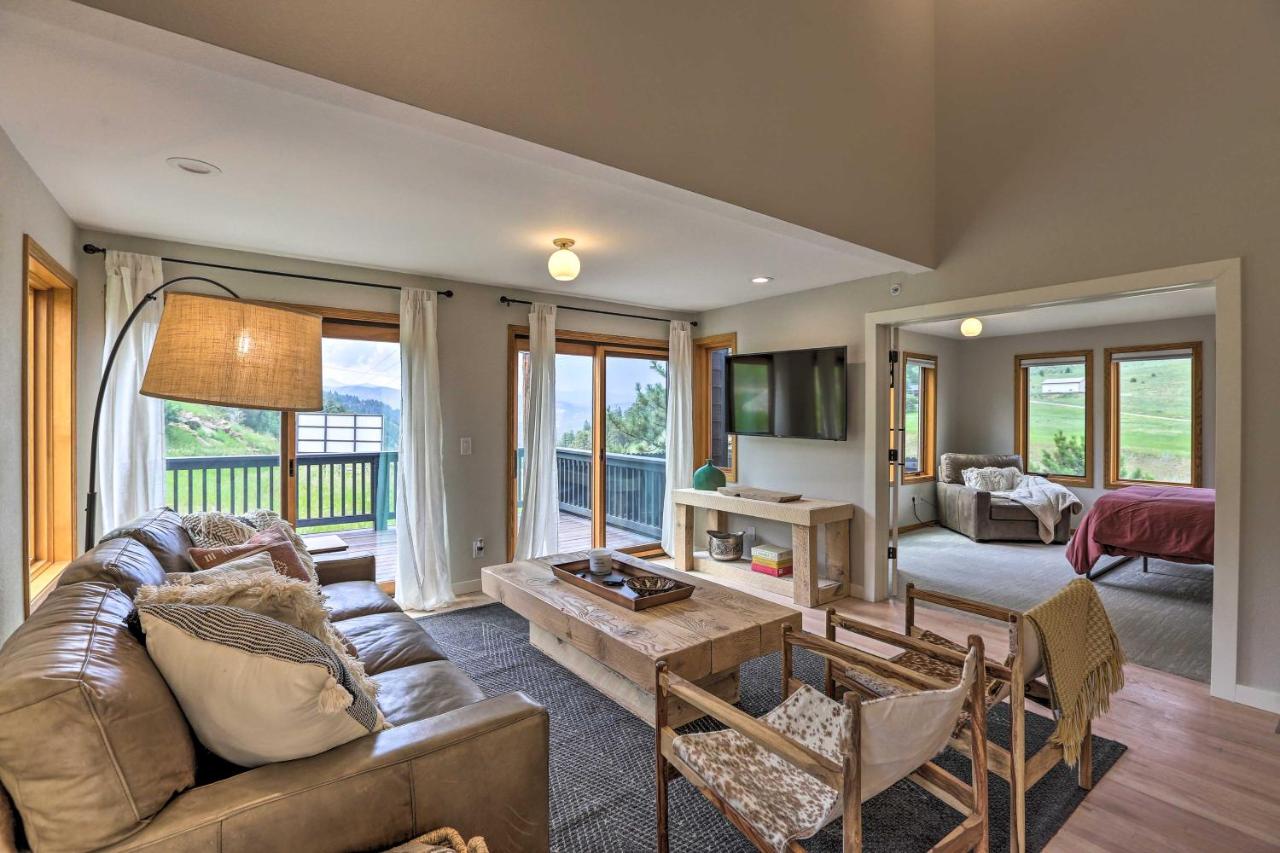 Evergreen Mountain Duplex with Trail Access! - B&B