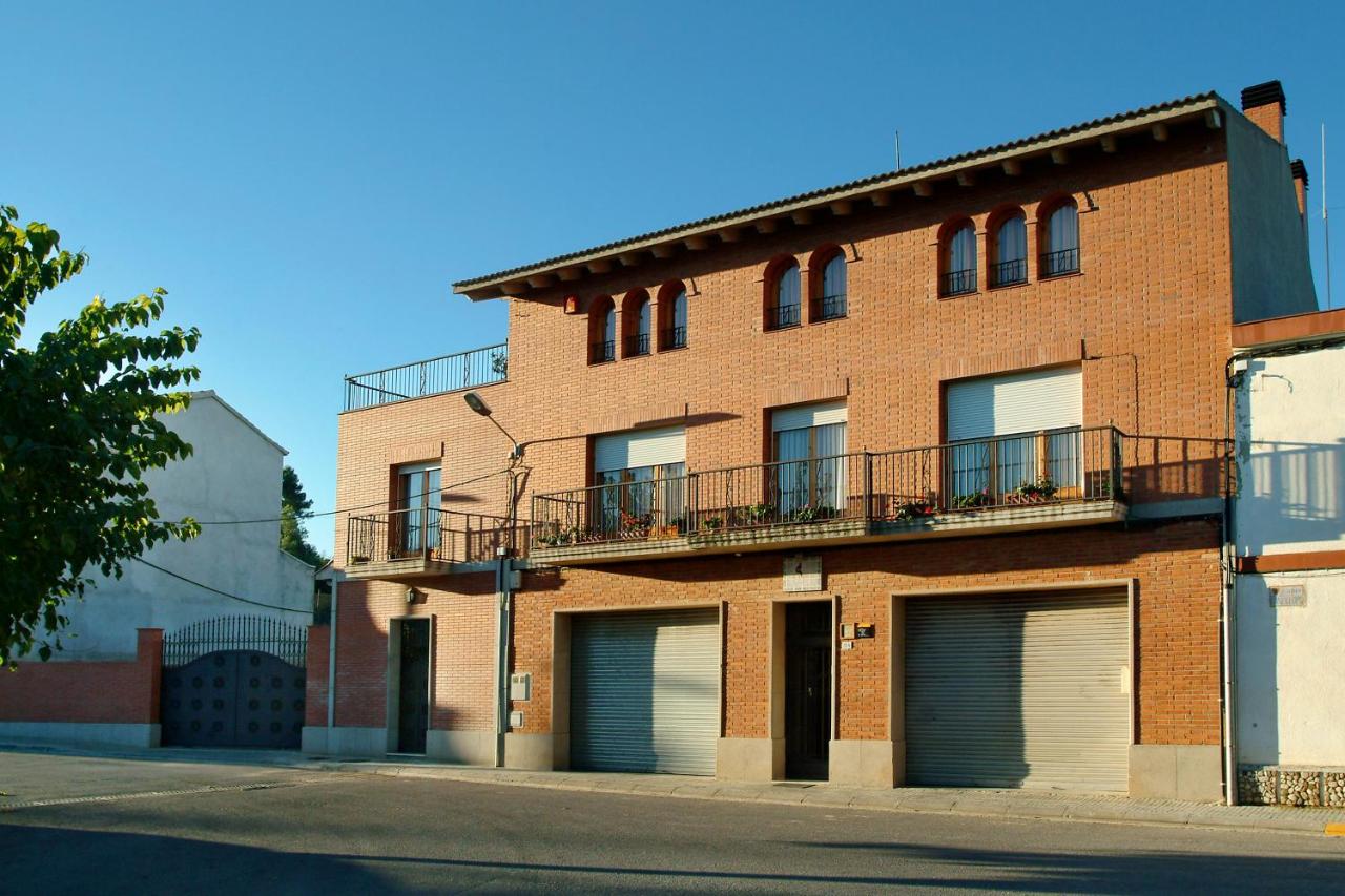 B&B Avinyonet del Penedès - Agroturisme Cal Jeroni - Bed and Breakfast Avinyonet del Penedès