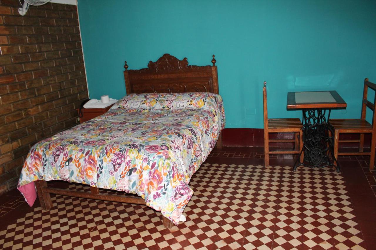 Habitación Doble con baño privado