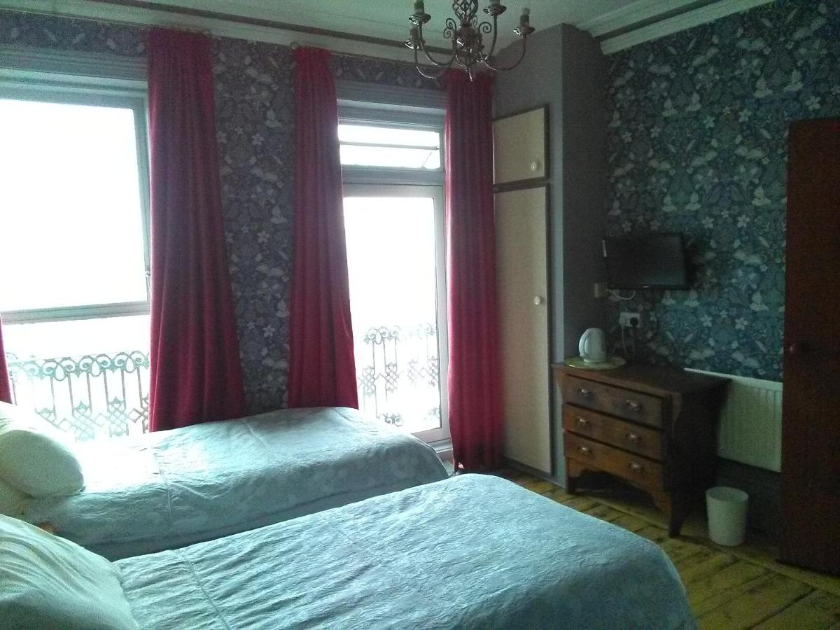Twin Room with Balcony