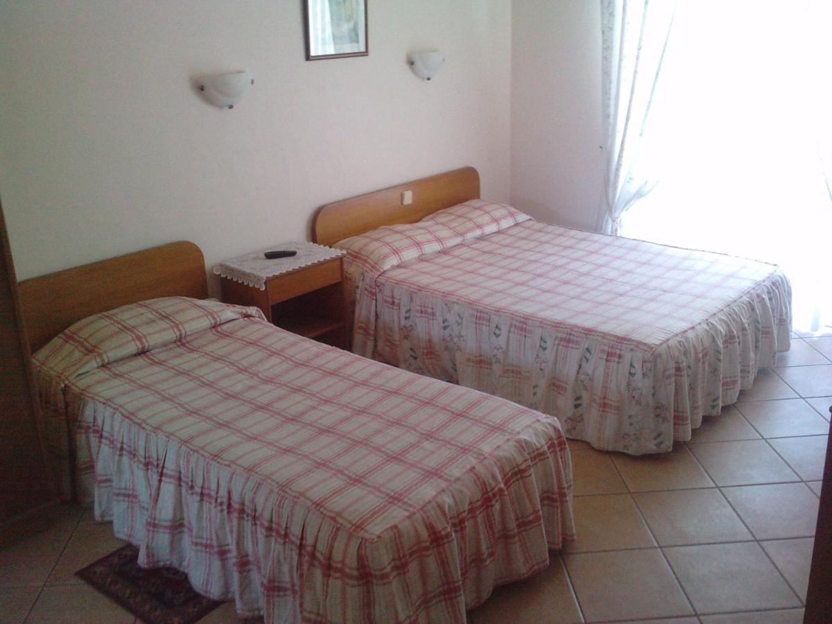 Habitación Triple con balcón