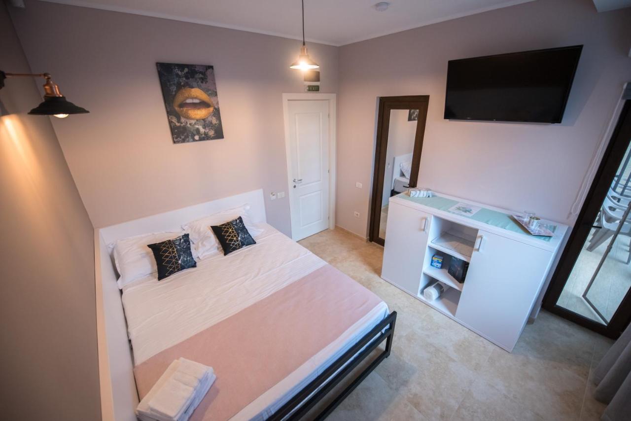 Double Room with Lake View