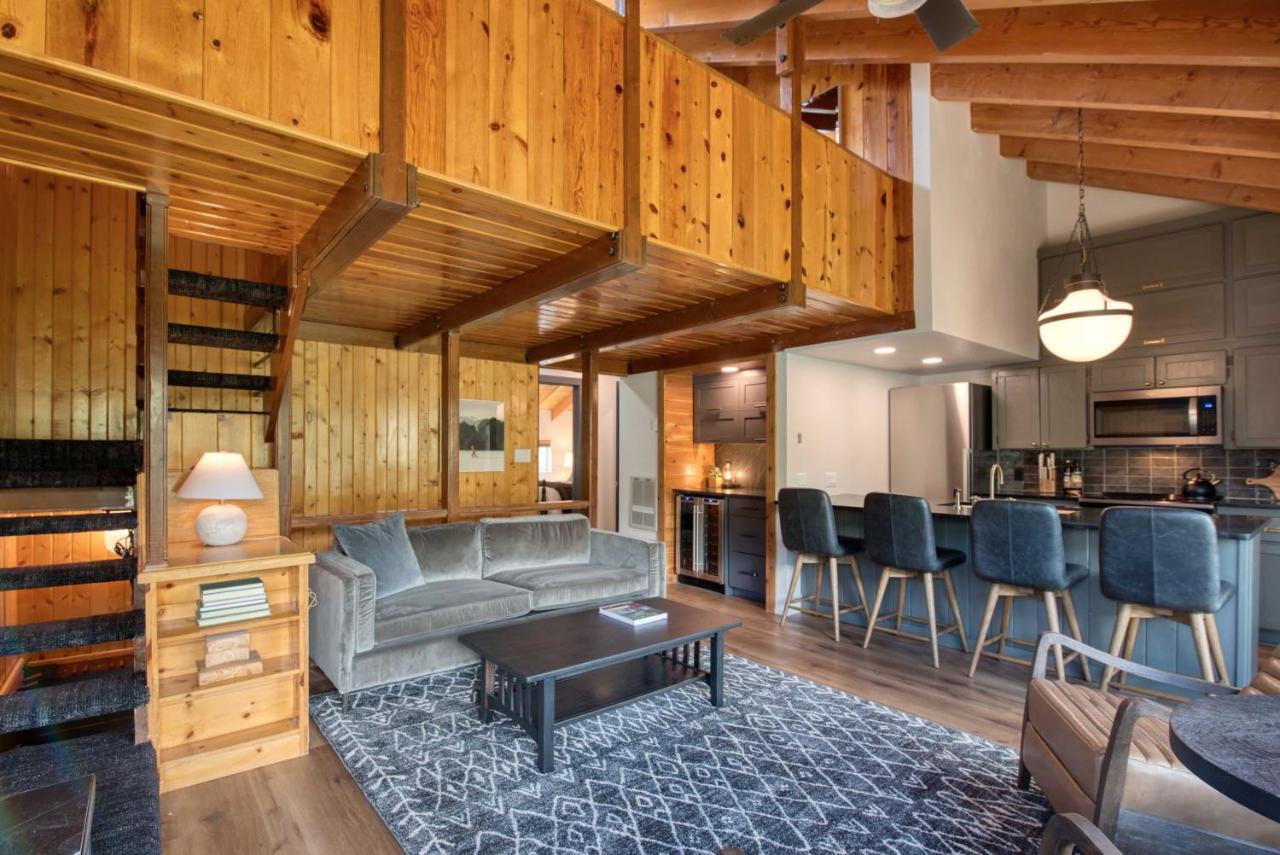 Ski Condo in Chalet Village at Brian Head! - Bed and Breakfast