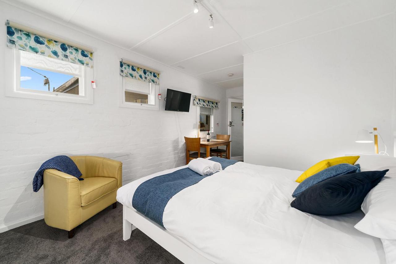 Benson House & Benson Lodge - B&B