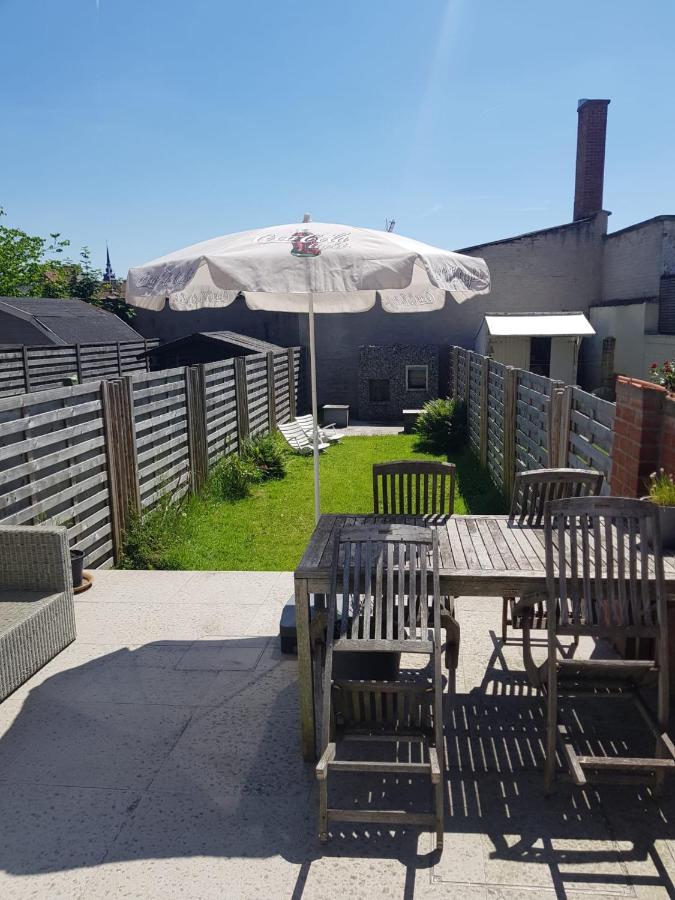 Home Bruges Cosy Comfort Modern Couple Privacy walking distance City center Kitchen Terrace Garden - Chambres d'hôtes Bruges