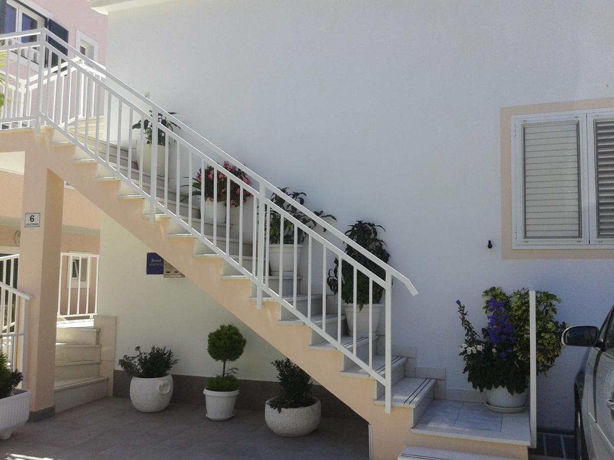 Two-Bedroom Apartment with Terrace and Sea View