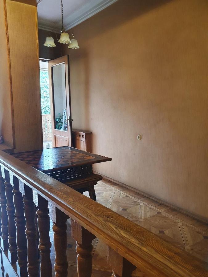 Guest House Raisa - Ferienwohnung Dilidschan