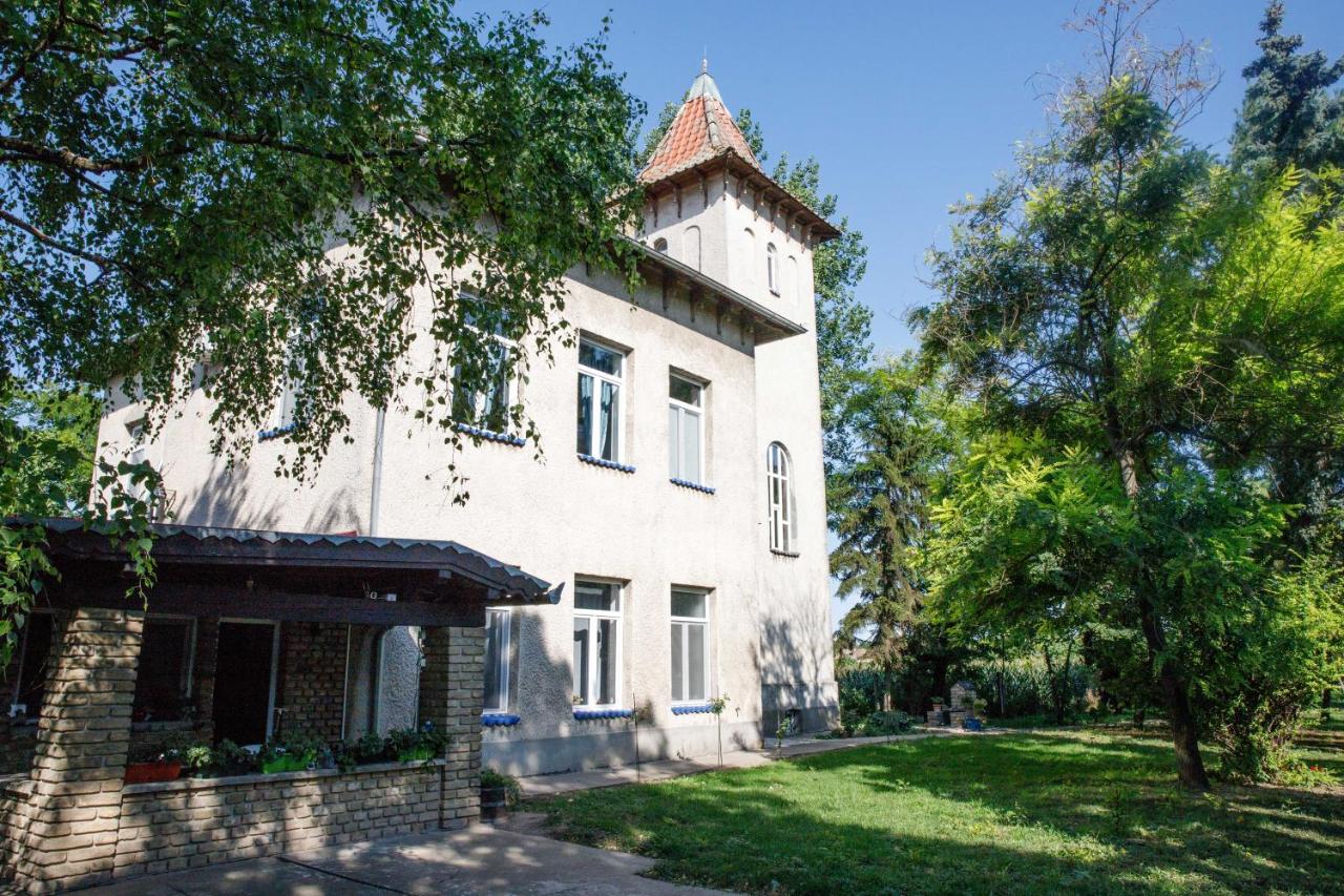 B&B Subotica - Angeli Vila Apartments - Bed and Breakfast Subotica