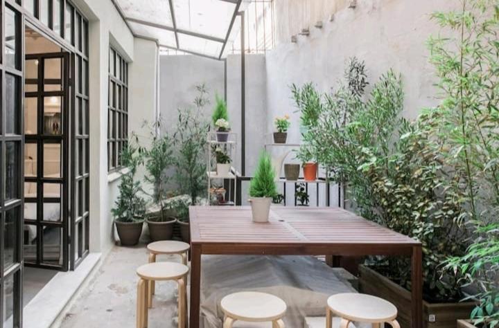 Fashionable Base in Central Athens in the Old Tailor Factory - B&B Athens