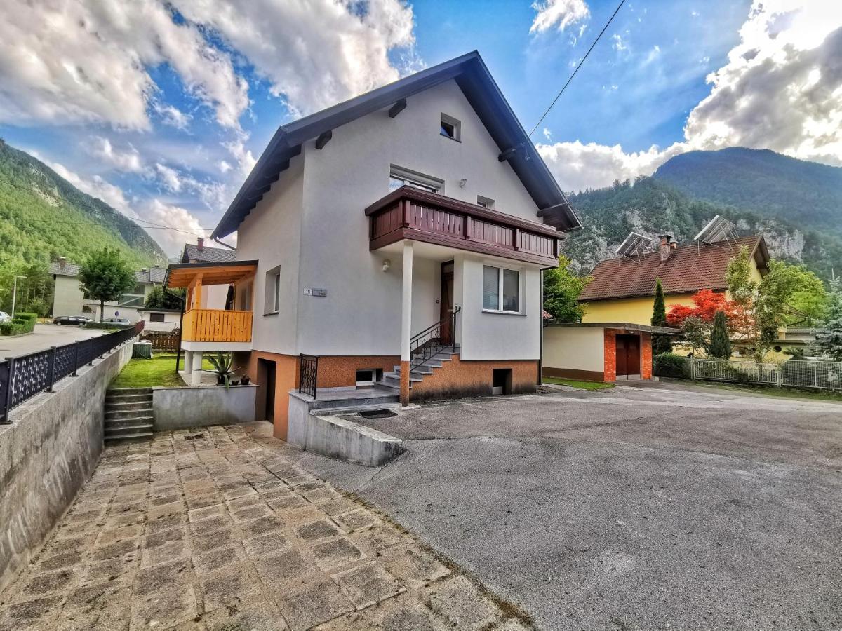 Apartmaji Tomšič - B&B Mojstrana