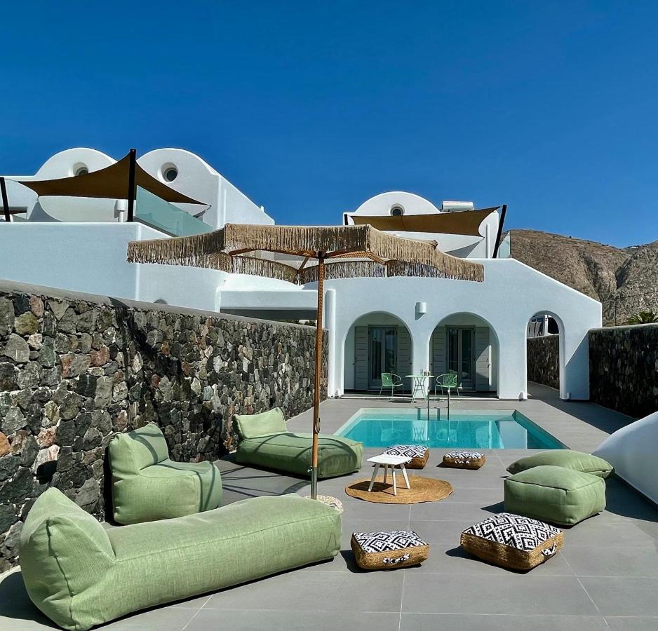 Modern Dome Homes Of Santorini - Bed and Breakfast