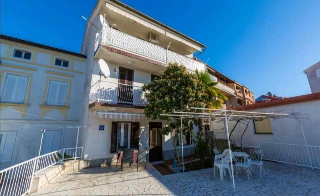 Apartment Sara - Bed and Breakfast Crikvenica