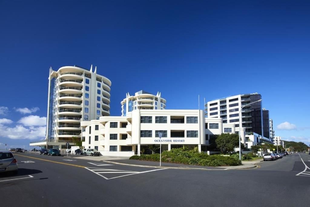 Oceanside Resort Internal Ground Floor Studio Unit Privately Owned in Mt Maunganui No External window or Air Conditioning - Chambres d’hôtes Mount Maunganui