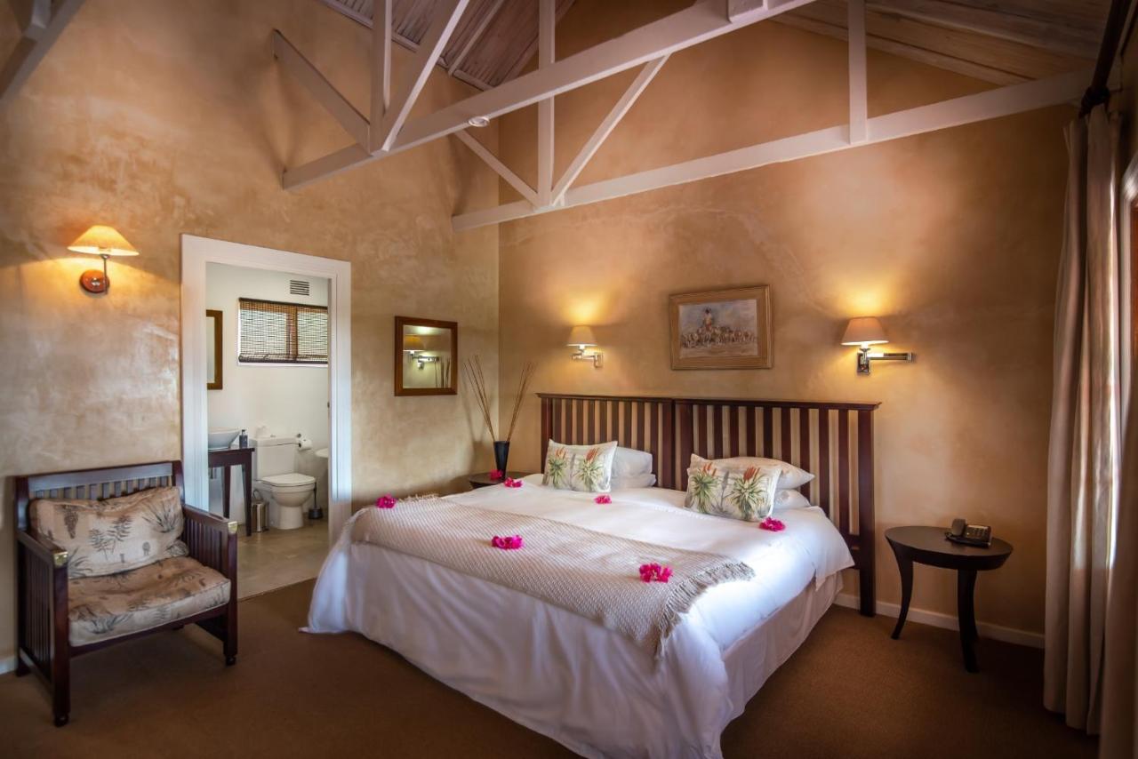 Leeuwenbosch Shearers Lodge - Amakhala Game Reserve - B&B Buyskloof
