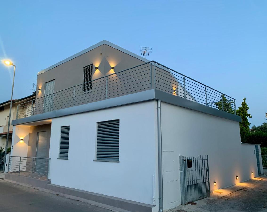 Villa Luminosa - Ferienwohnung Torre del Lago Puccini