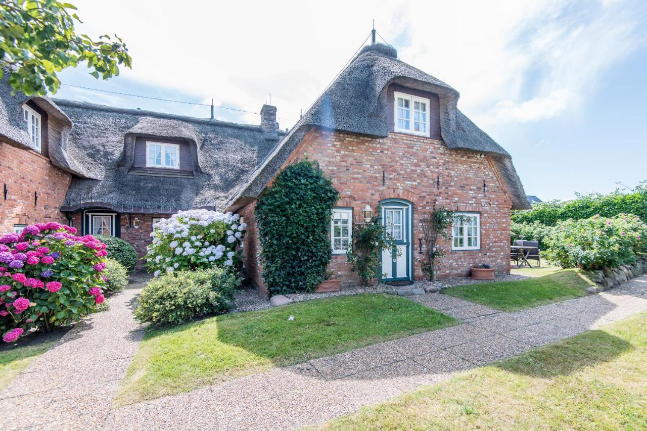 Friesenhaus Kaeptn Hahn Hausteil 06 - Ferienwohnung Westerland