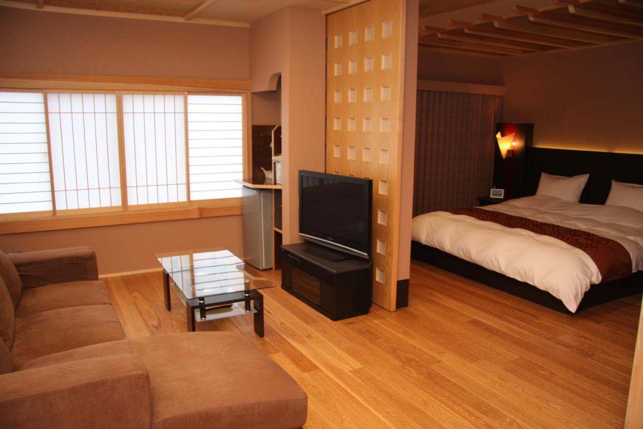 Double Room with Tatami Area