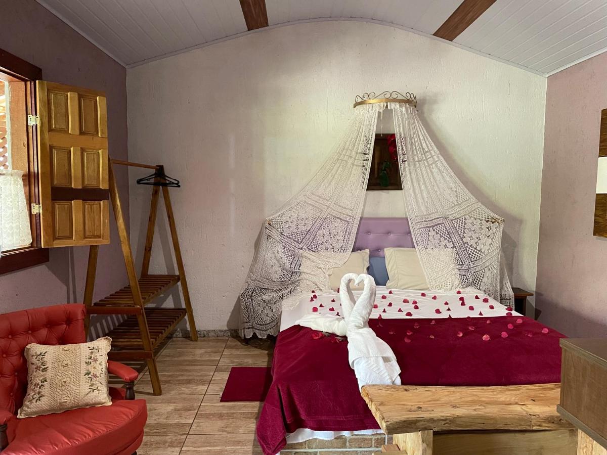 Deluxe Suite with Spa Bath