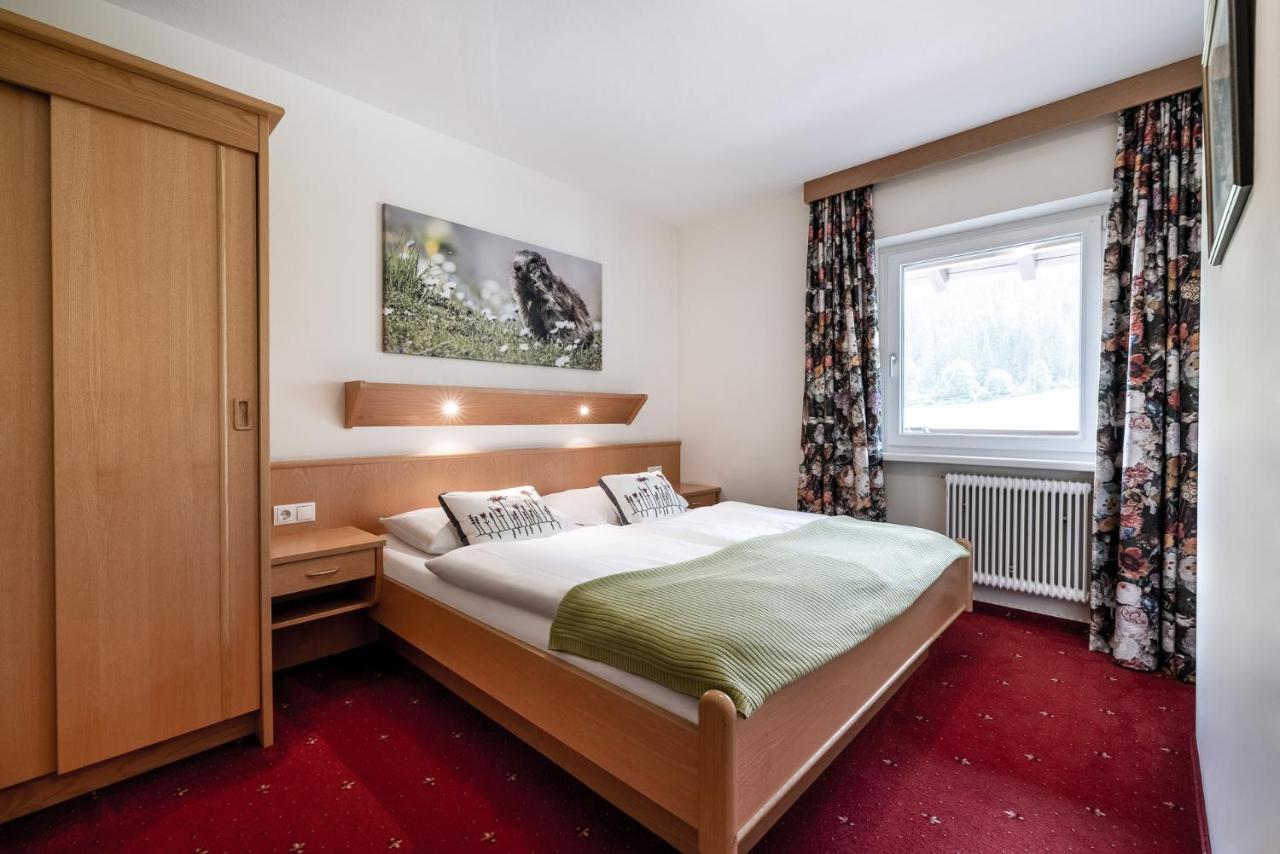 One-Bedroom Apartment with Balcony