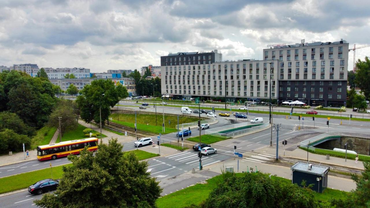 Aparthotel City Break Wolska by INA - Bed and Breakfast Warschau