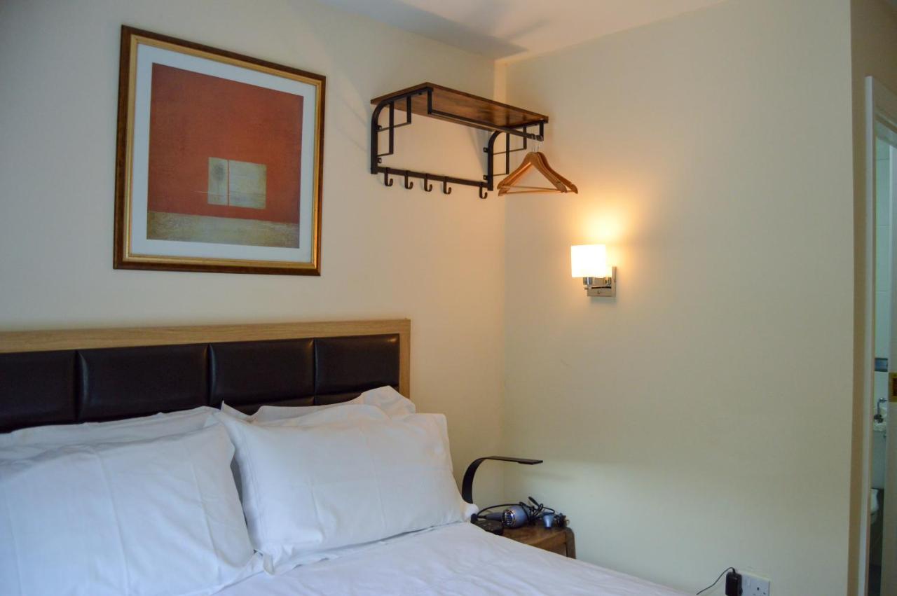 Doppelzimmer mit eigenem Bad