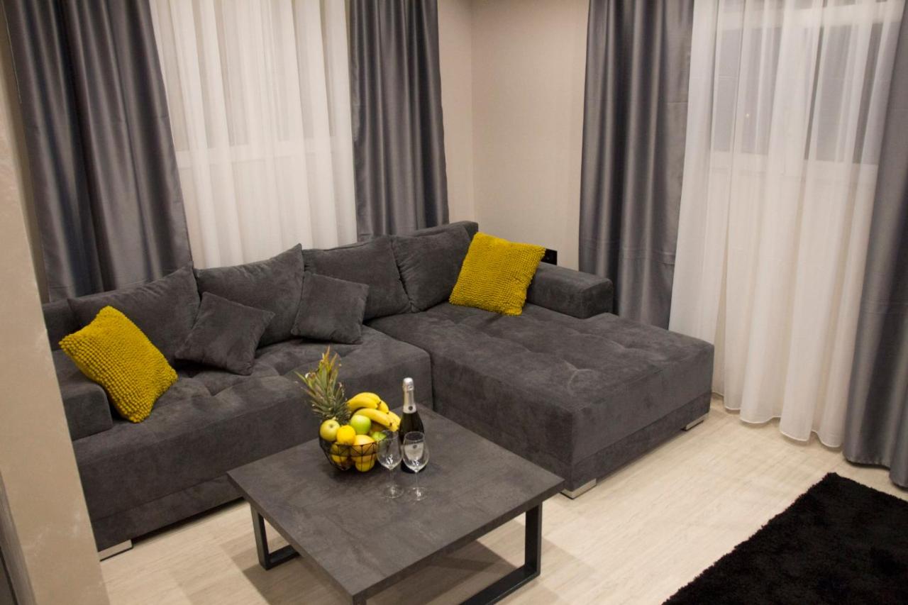 Lux Apartman Olivera - Ferienwohnung Niška Banja
