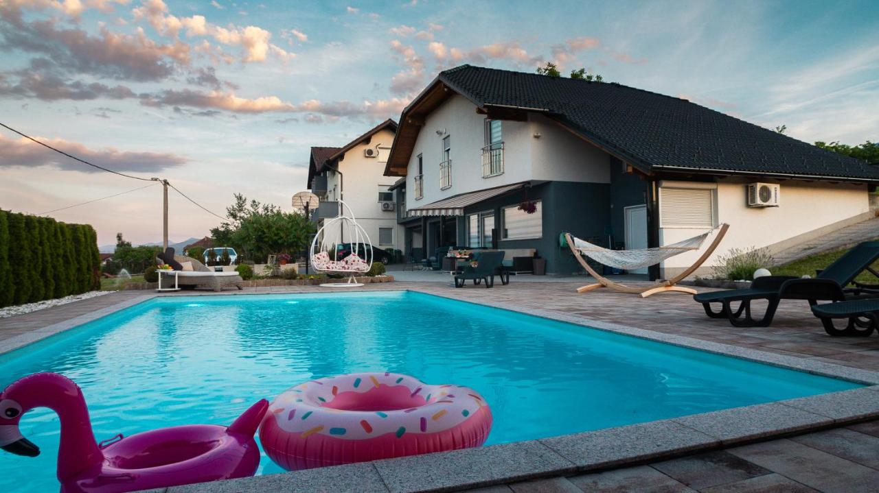 B&B Bihać - Villa De Luxe - Bed and Breakfast Bihać