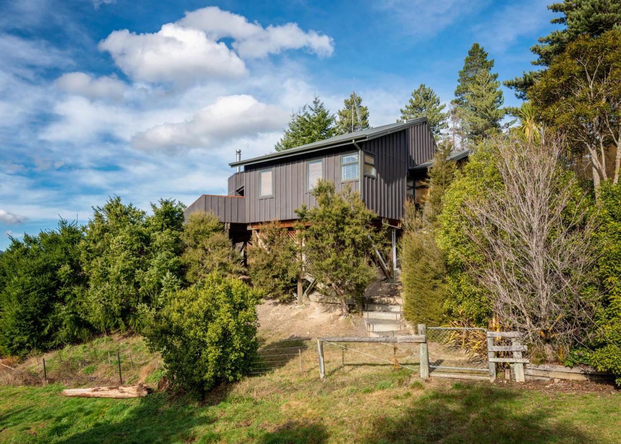 'Love' Hanmer Couples Retreat Limited - Bed and Breakfast