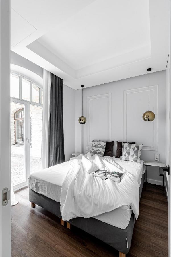 Luxurious Apartment in Vilnius Old Town by Reside Baltic - B&B Vilnius