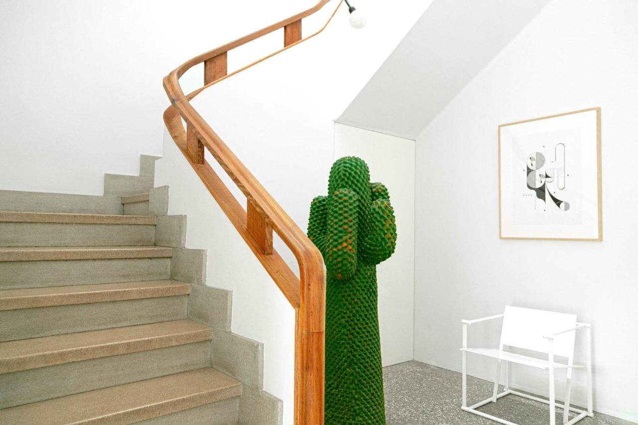 Luxury modernist design townhouse with garden - B&B