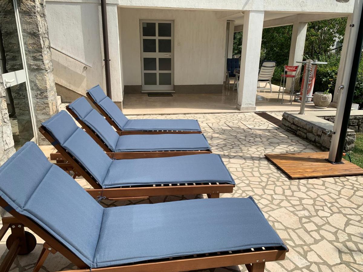 Deluxe Apartment Dora with a private parking, terrace and see view - B&B Fiume