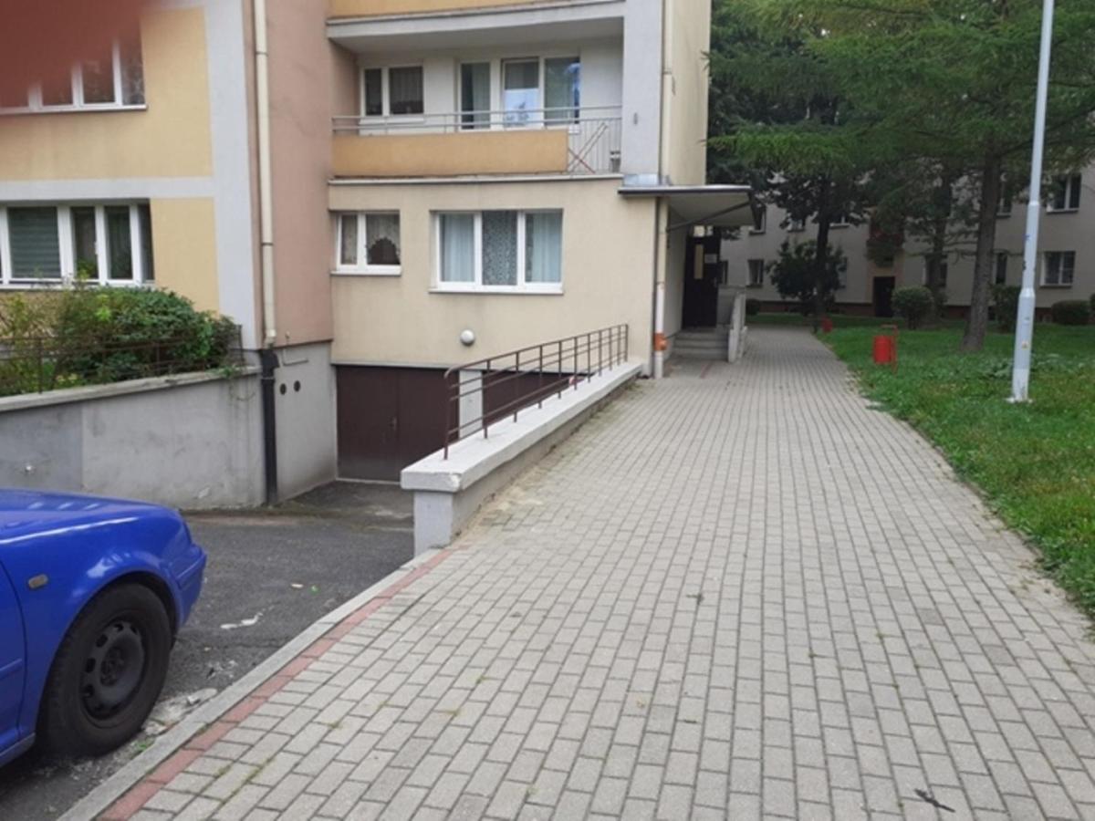 ETNA 2 - Parter- Rzeszów , Chrobrego - B&B