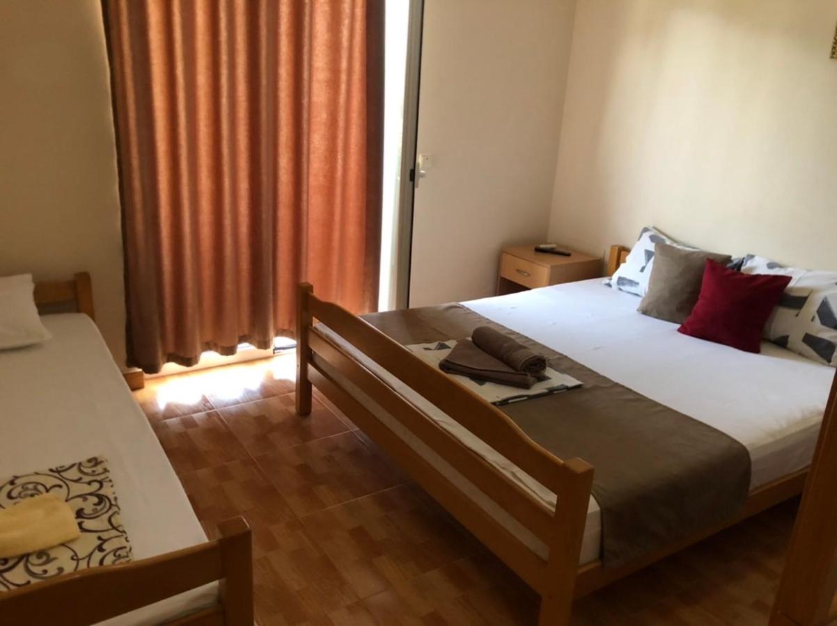 Apartment mit Balkon