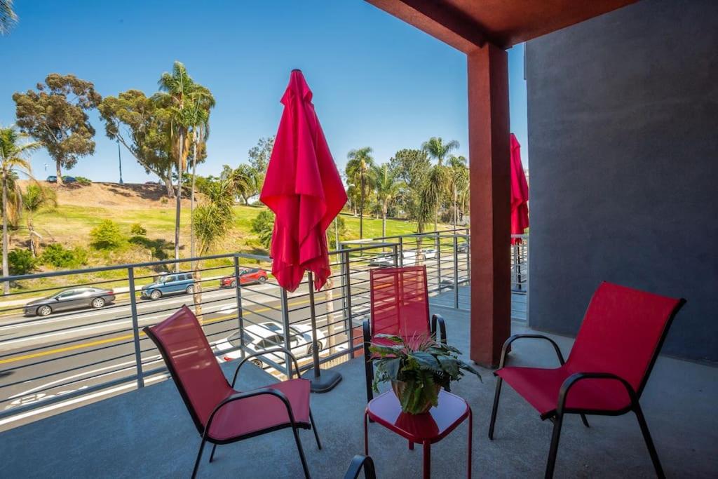 Spacious Studio with Incredible Balboa Park View - B&B