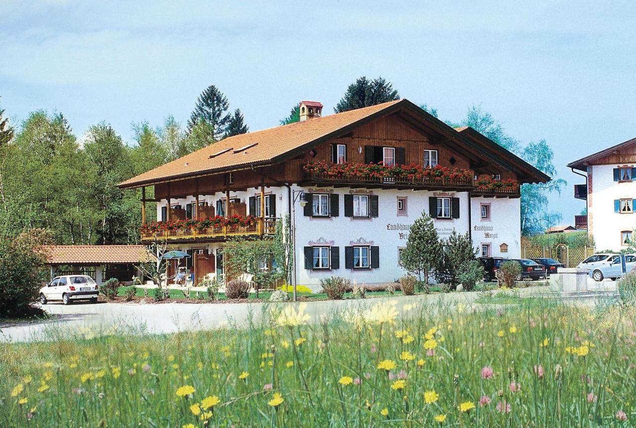 B&B Bad Bayersoien - Landhaus Brigitte - Bed and Breakfast Bad Bayersoien