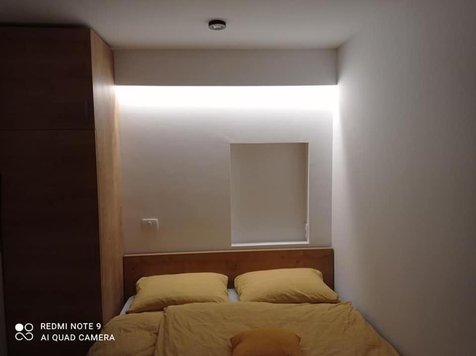 Apartma Aurora - B&B