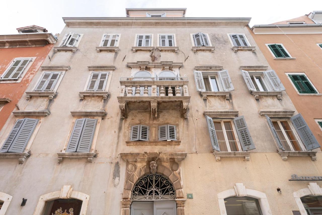 Mimi Carera Apartment & Room - Bed and Breakfast