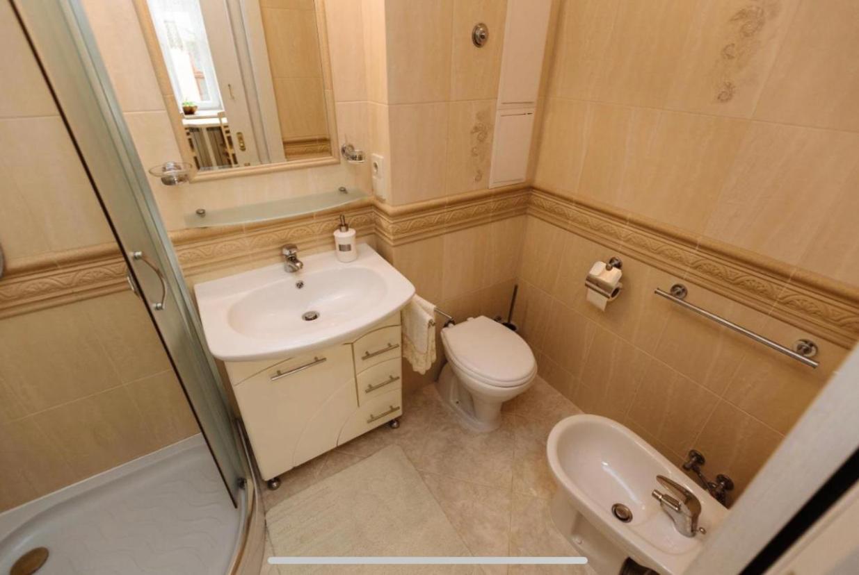 CENTRAL LVIV HOUSE - Ferienwohnung Lwiw