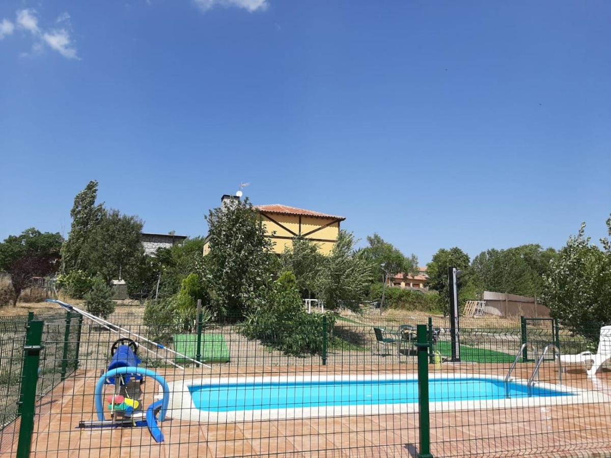 Hospederia La Serrota - Chambres d’hôtes Narros del Puerto