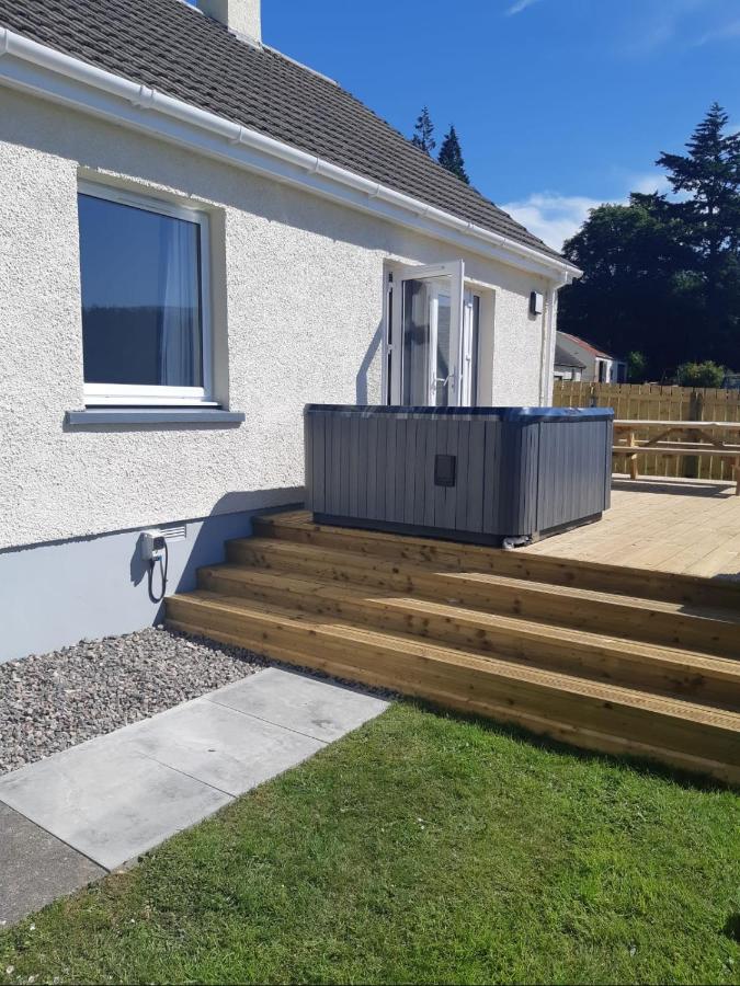 Loch Ness Cottage - Ferienwohnung