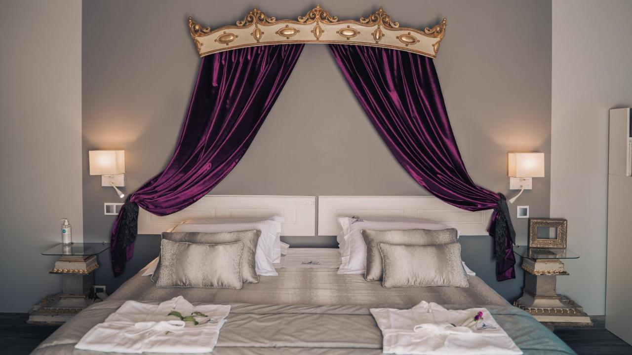 Deluxe Double or Twin Room with Garden View