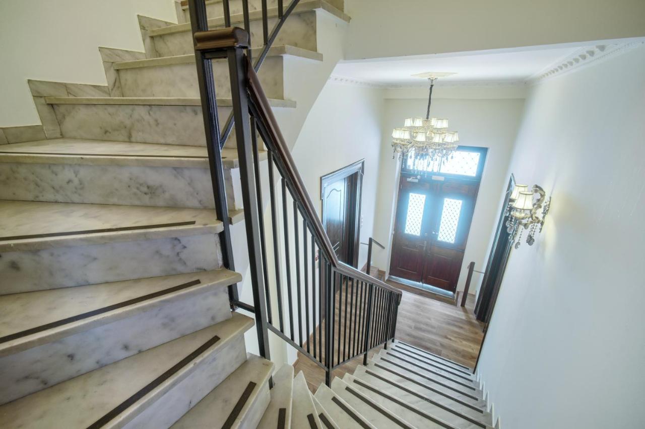 Camera Quadrupla Superior