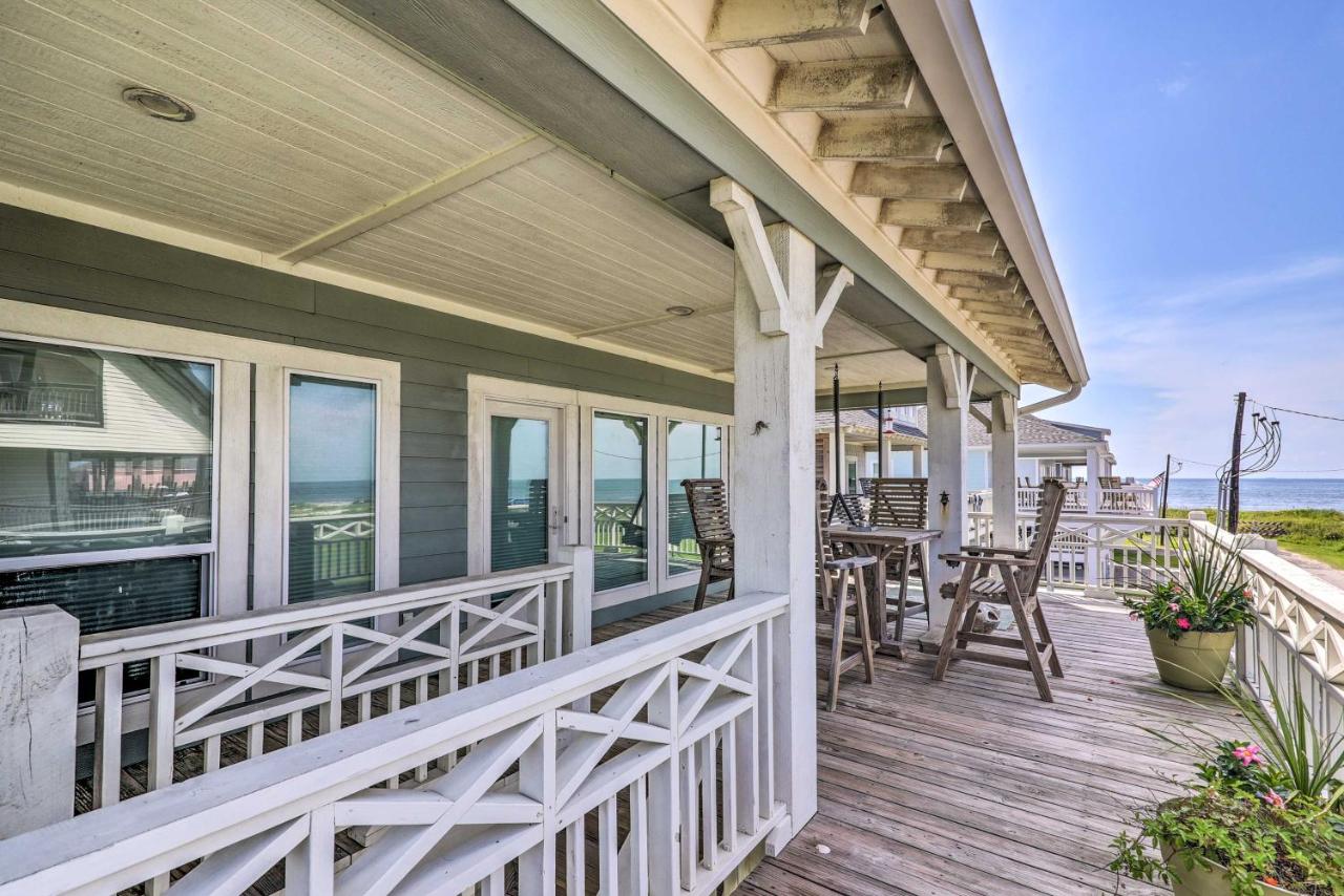 B&B Bolivar Peninsula - Bright Crystal Beach House with Deck, Walk to Ocean! - Bed and Breakfast Bolivar Peninsula