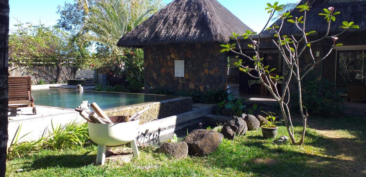 Brahmanhut - Eco Hut experience in harmony with nature, wellbeing and spirit - Chambres d’hôtes Bain Boeuf