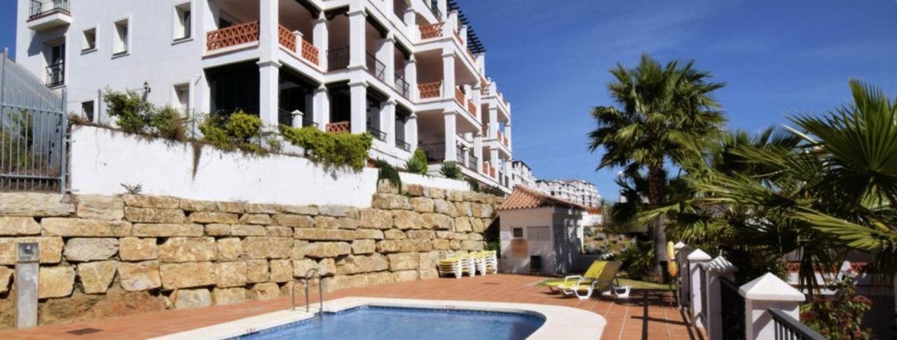 B&B Mijas - Luxe appartement met prachtig zeezicht Sitio de Calahonda - Marbella - Bed and Breakfast Mijas
