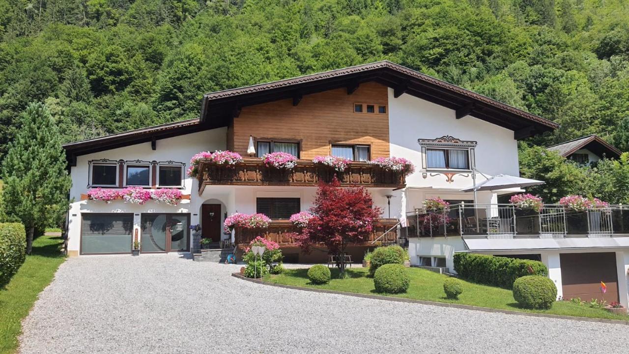 B&B St. Gallenkirch - Appartement Landhaus Einsiedler - Bed and Breakfast St. Gallenkirch